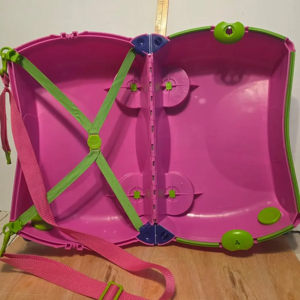Trunki Trixie ride-on Kid's Suitcase pink & purple, purple and lime green wheels